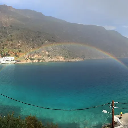 Porto On The Hill Hotell Loutro